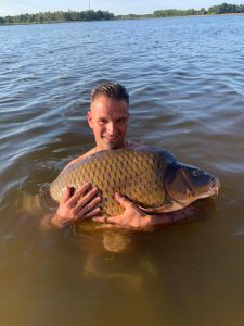 Record Schub bij Fishing Adventure 44.4 pond!